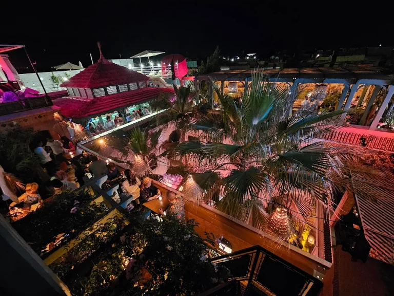 Lire la suite à propos de l’article Le Bistro Arabe