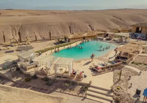 Excursion au Désert d’Agafay + Déjeuner + Accès Piscine